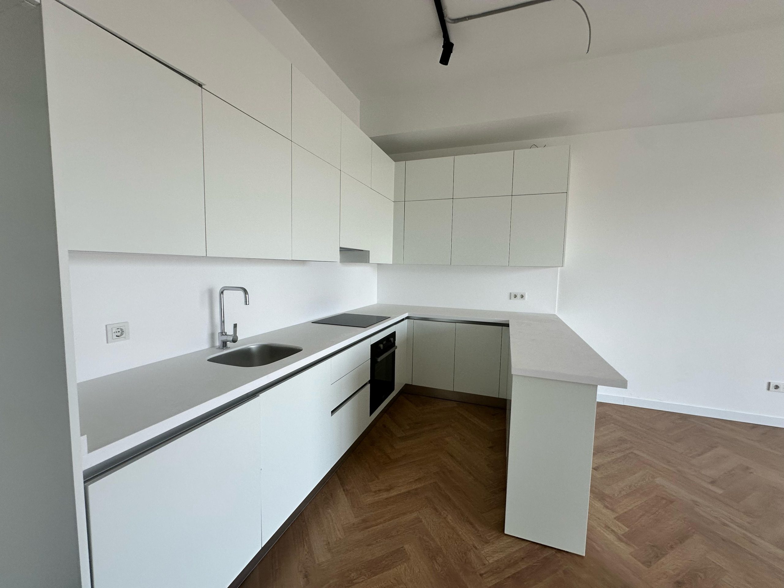 WhatsApp Image 2025-05-10 at 00.12.10