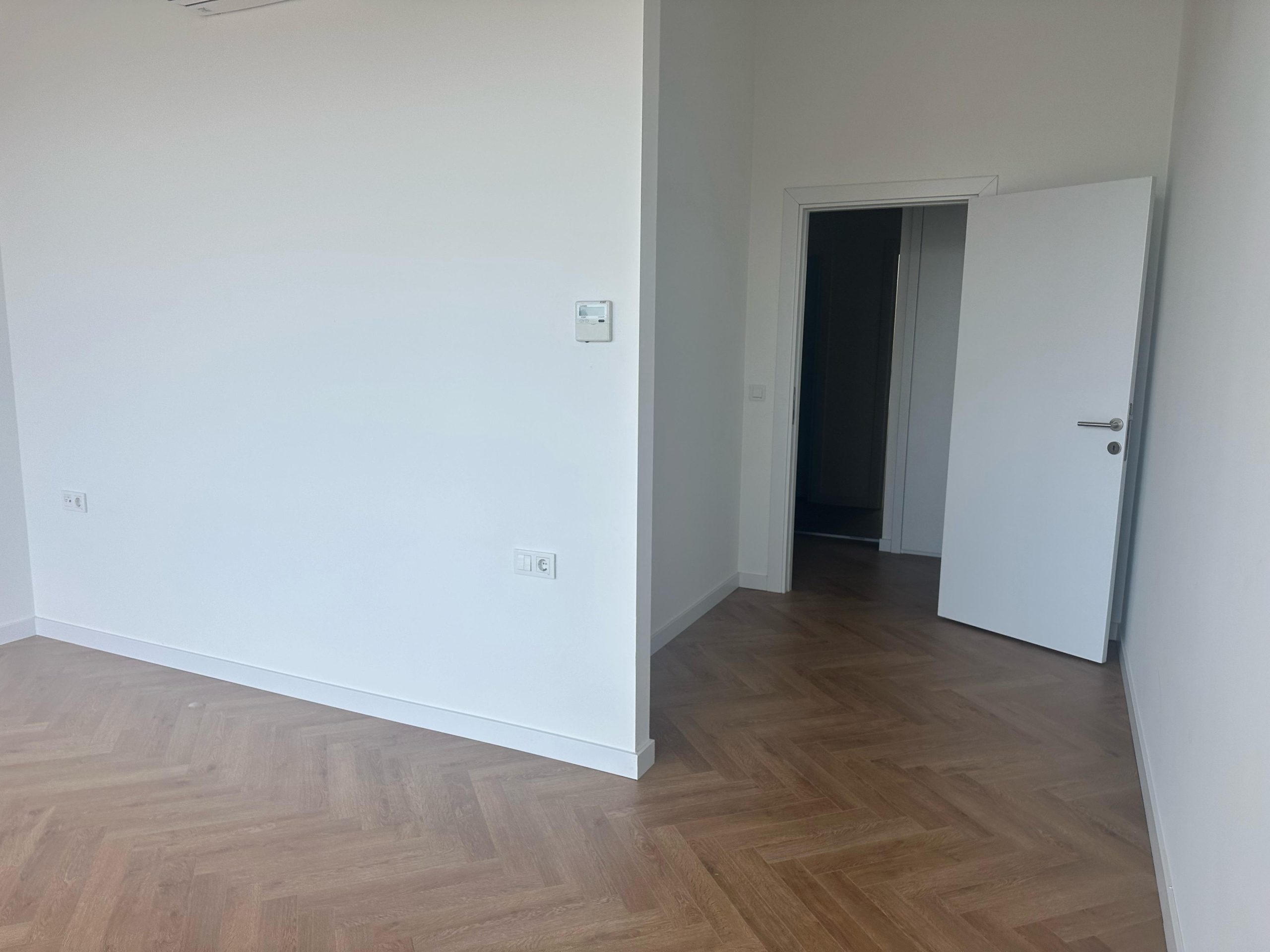 WhatsApp Image 2025-05-10 at 00.16.59 (1)