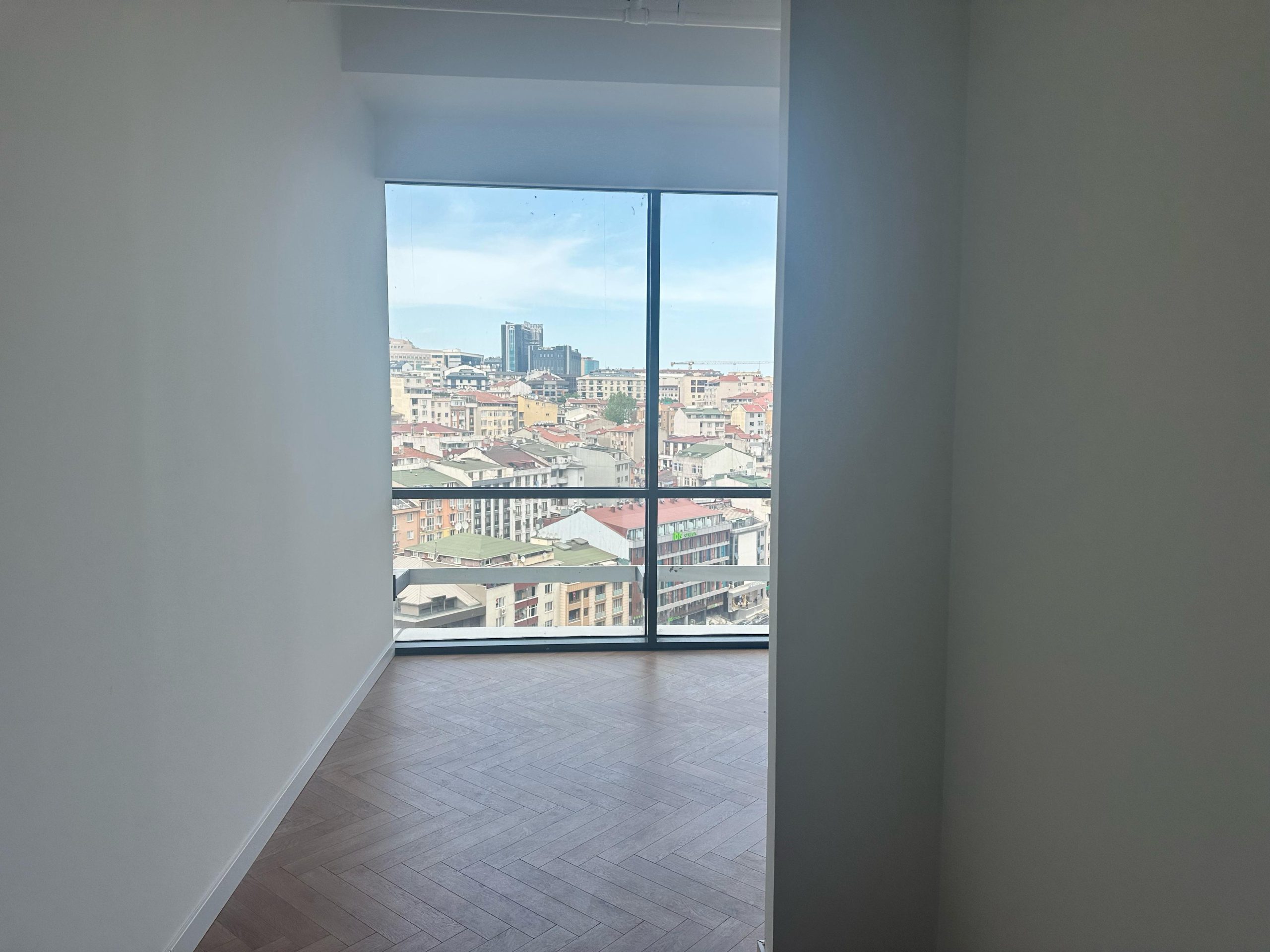 WhatsApp Image 2025-05-10 at 00.16.59 (3)